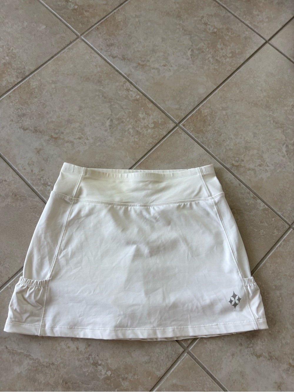 Jofit White Tennis Skort